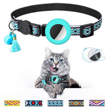 Geometric Cat Collar with Bell detail view for dogs and cats by Pawszozo