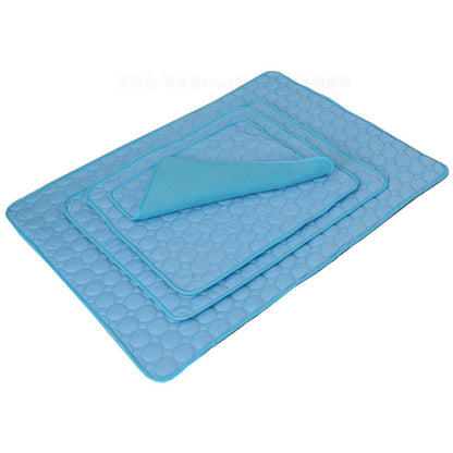 Tapis Rafraîchissant pour Chien Lit Froid d'Été Animaux de Compagnie Grande Taille pour Petits et Grands Chiens Accessoires pour Animaux de Compagnie Couverture Durable Canapé Tapis de Glace pour Chat Couverture Produits pour Animaux de Compagnie
