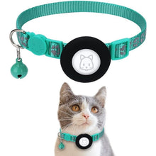 Reflective Cat Paw Print Collar detail view for dogs and cats by Pawszozo